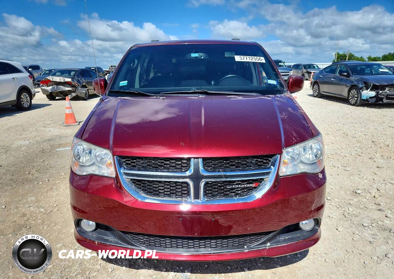 2018 Dodge Grand Caravan Sxt VIN:2C4RDGCG2JR266673 - 5