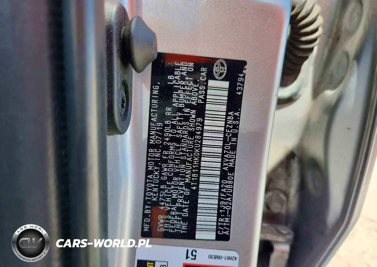 2019 Toyota Camry Le VIN:4T1B11HK0KU284979 - 12