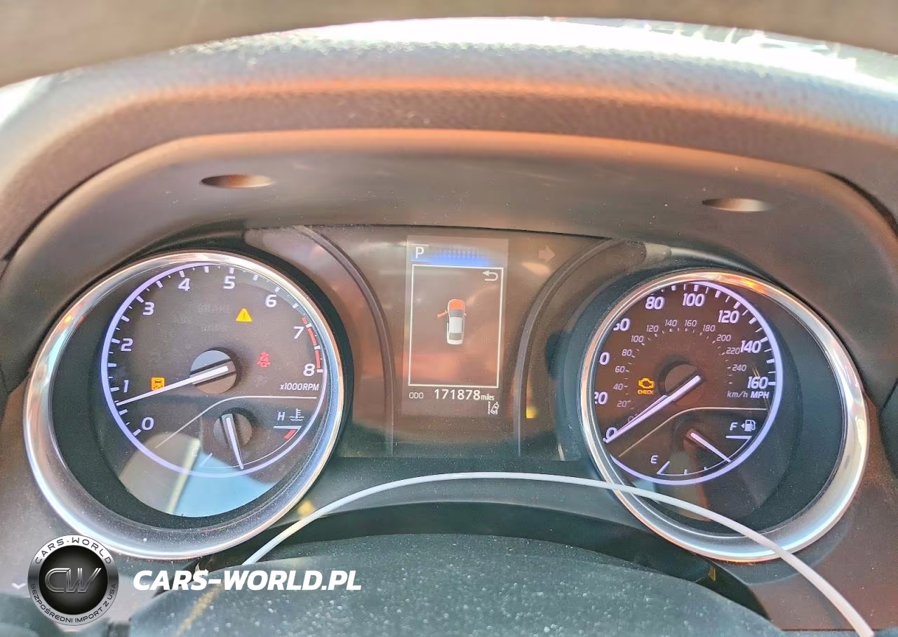 2019 Toyota Camry Le VIN:4T1B11HK0KU284979 - 9