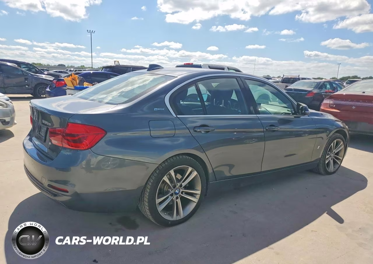 2018 BMW 330E VIN:WBA8E1C58JA758663 - 3