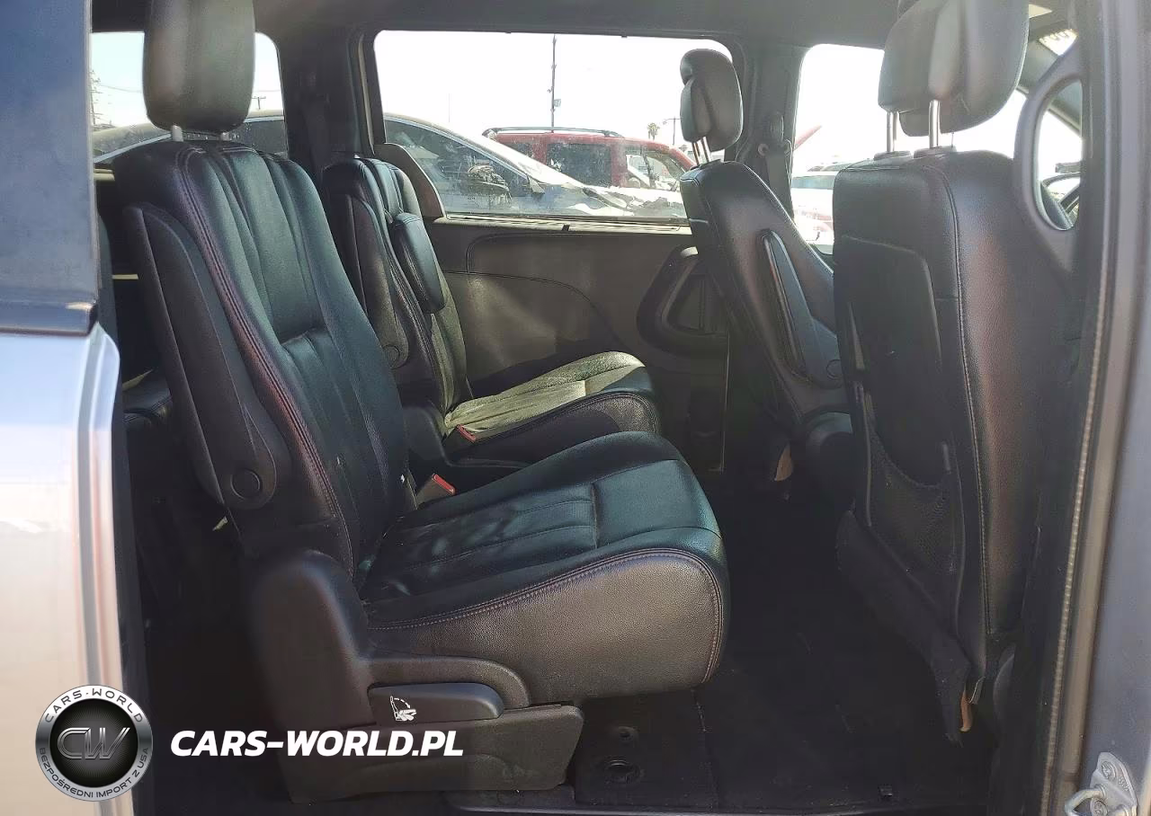 2018 Dodge Grand Caravan Gt VIN:2C4RDGEG6JR283926 - 11