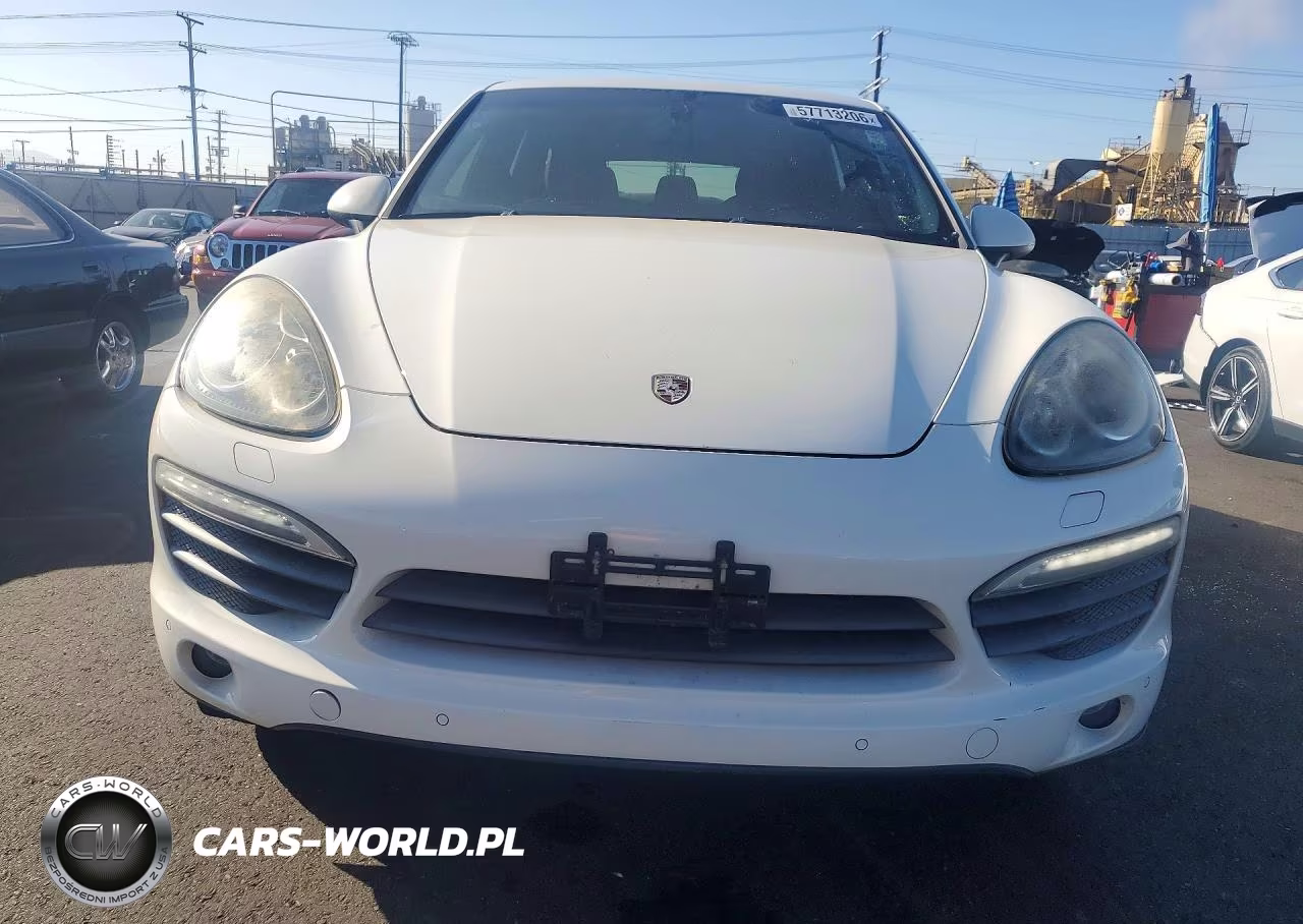 2011 Porsche Cayenne S VIN:WP1AB2A25BLA42058 - 5