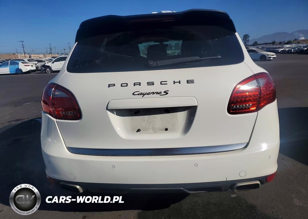 2011 Porsche Cayenne S VIN:WP1AB2A25BLA42058 - 6