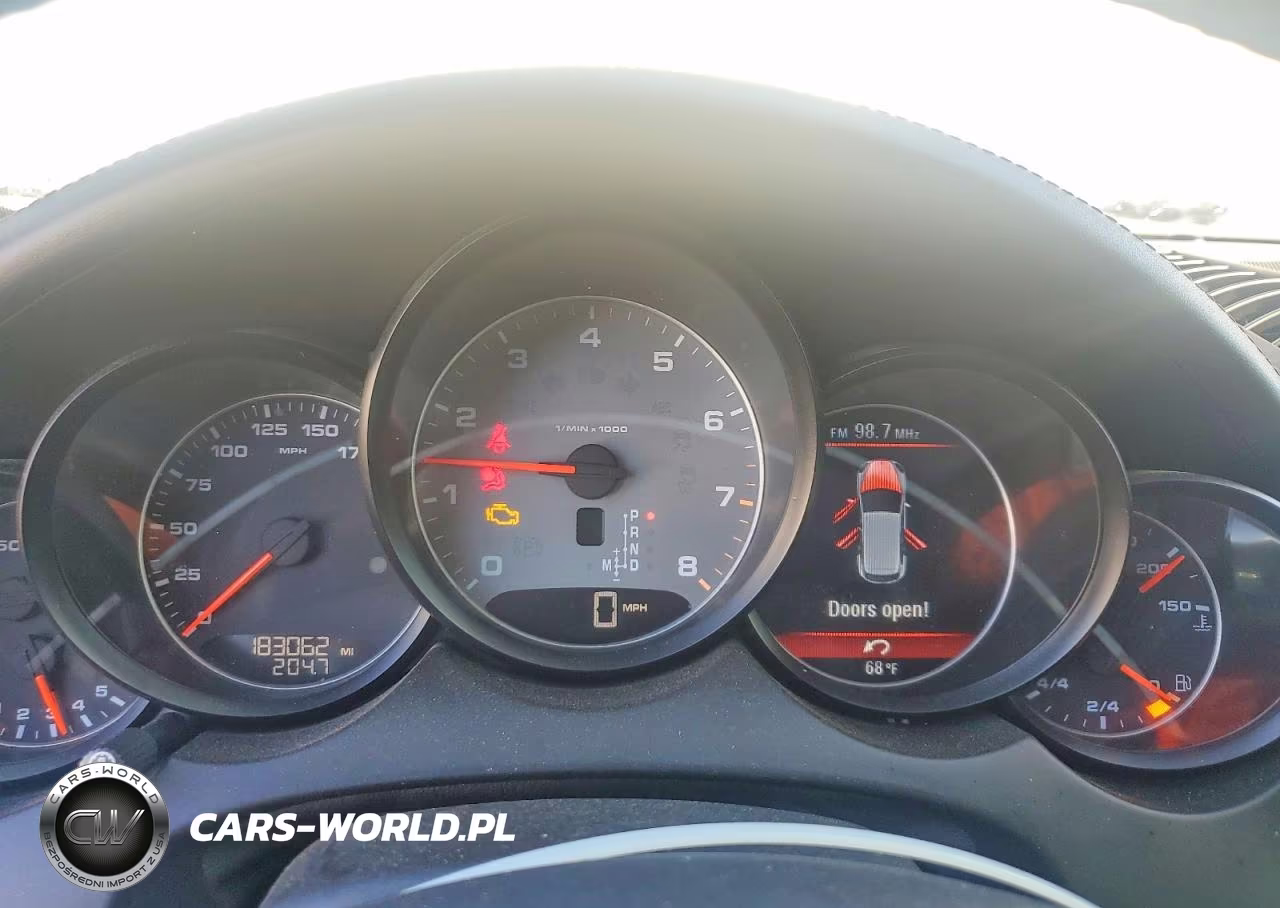 2011 Porsche Cayenne S VIN:WP1AB2A25BLA42058 - 9
