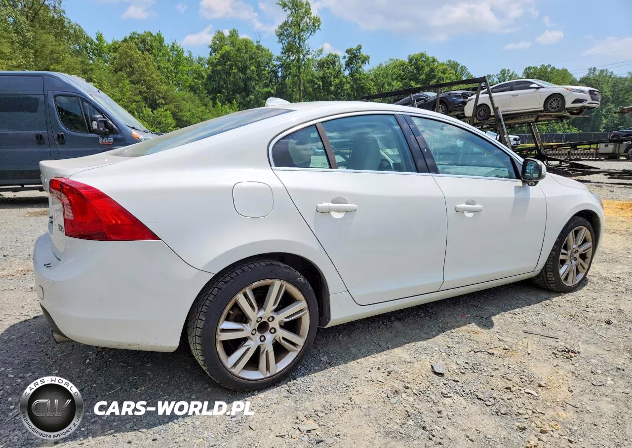 2012 Volvo S60 T5 VIN:YV1622FS6C2130201 - 3