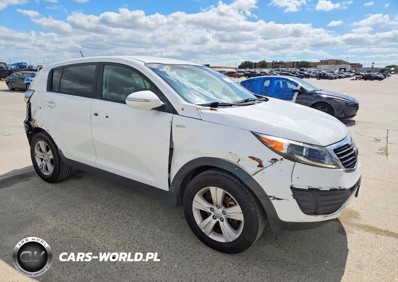 2013 Kia Sportage Lx VIN:KNDPBCA21D7543641 - 4