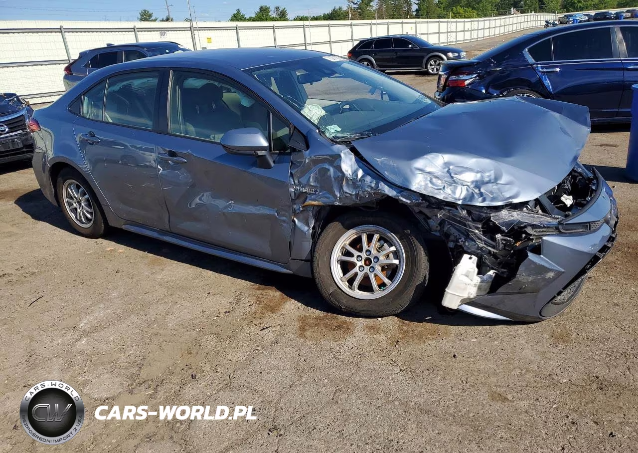 2020 Toyota Corolla Le VIN:JTDEBRBE8LJ023781 - 4