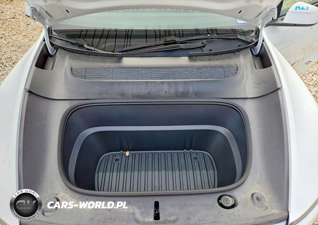 2026 Tesla Model Y VIN:7SAYGDEDXTA491443 - 12