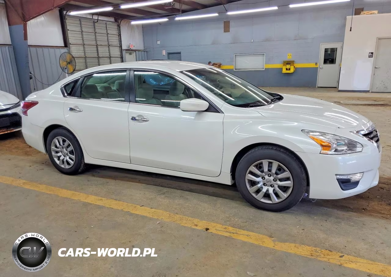2013 Nissan Altima 2.5 VIN:1N4AL3AP8DC155981 - 4