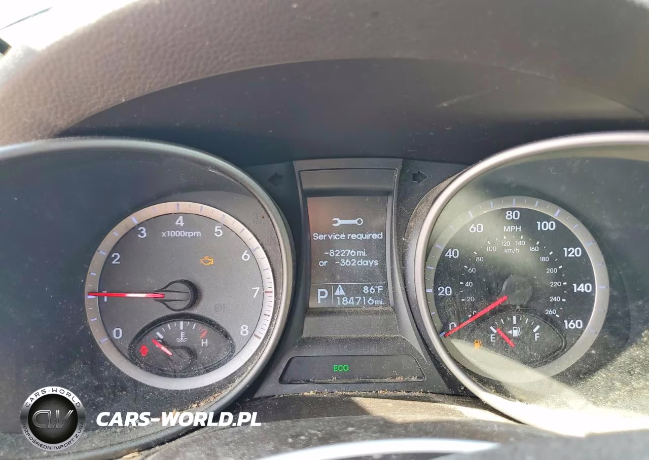 2016 Hyundai Santa Fe Sport 2.4L VIN:5XYZU3LB6GG375017 - 9