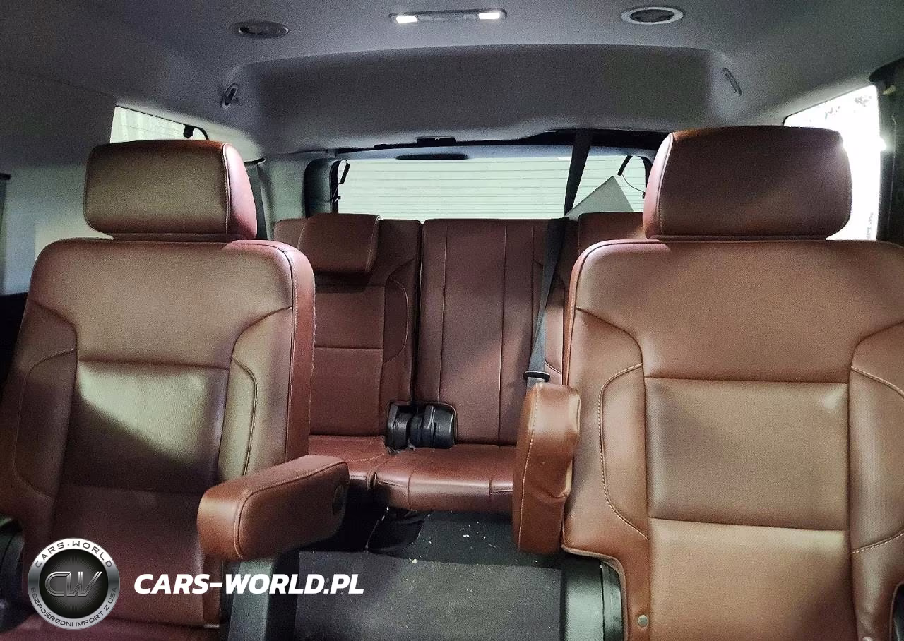 2019 Chevrolet Tahoe K1500 Premier VIN:1GNSKCKJ8KR145853 - 10