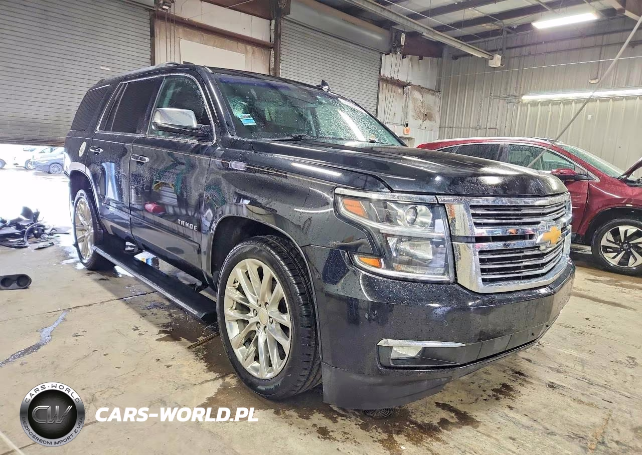 2019 Chevrolet Tahoe K1500 Premier VIN:1GNSKCKJ8KR145853 - 4