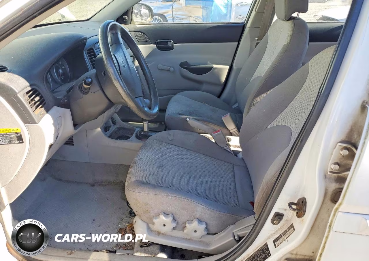 2007 Hyundai Accent Gls VIN:KMHCN46C27U139360 - 7