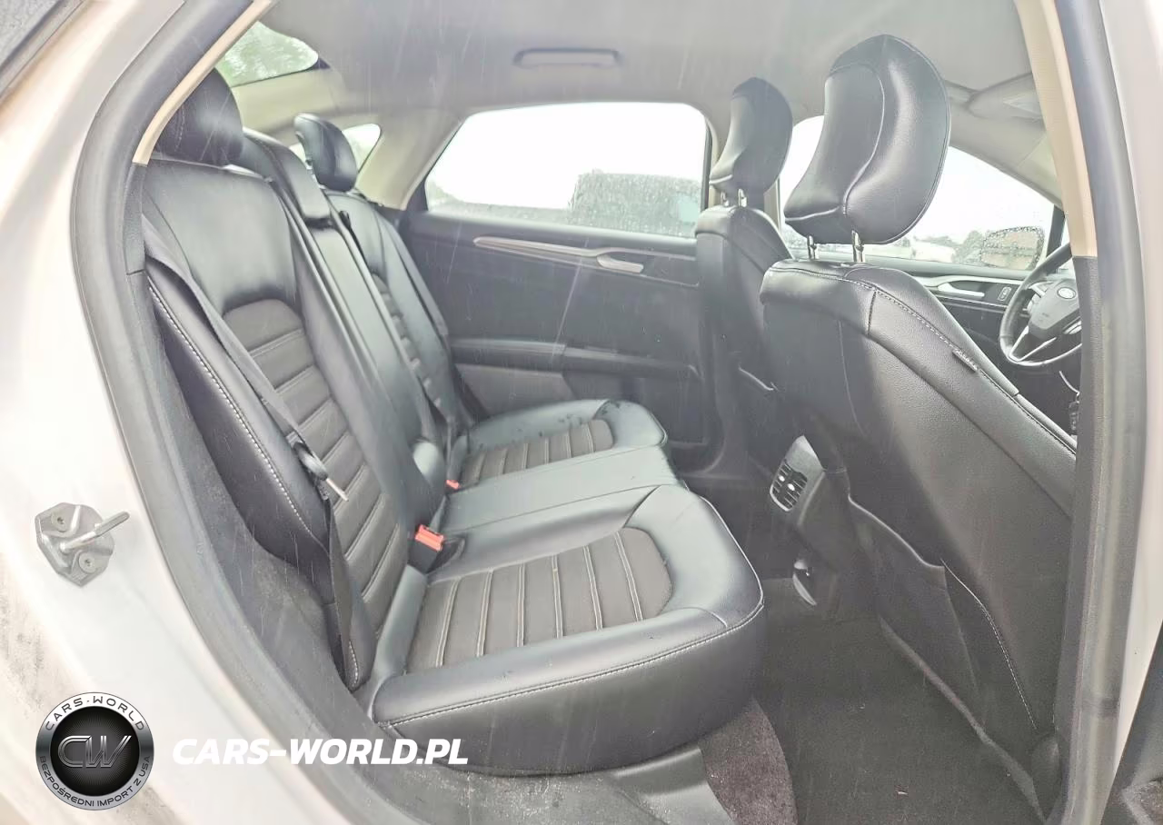 2017 Ford Fusion Se VIN:3FA6P0H92HR270695 - 10
