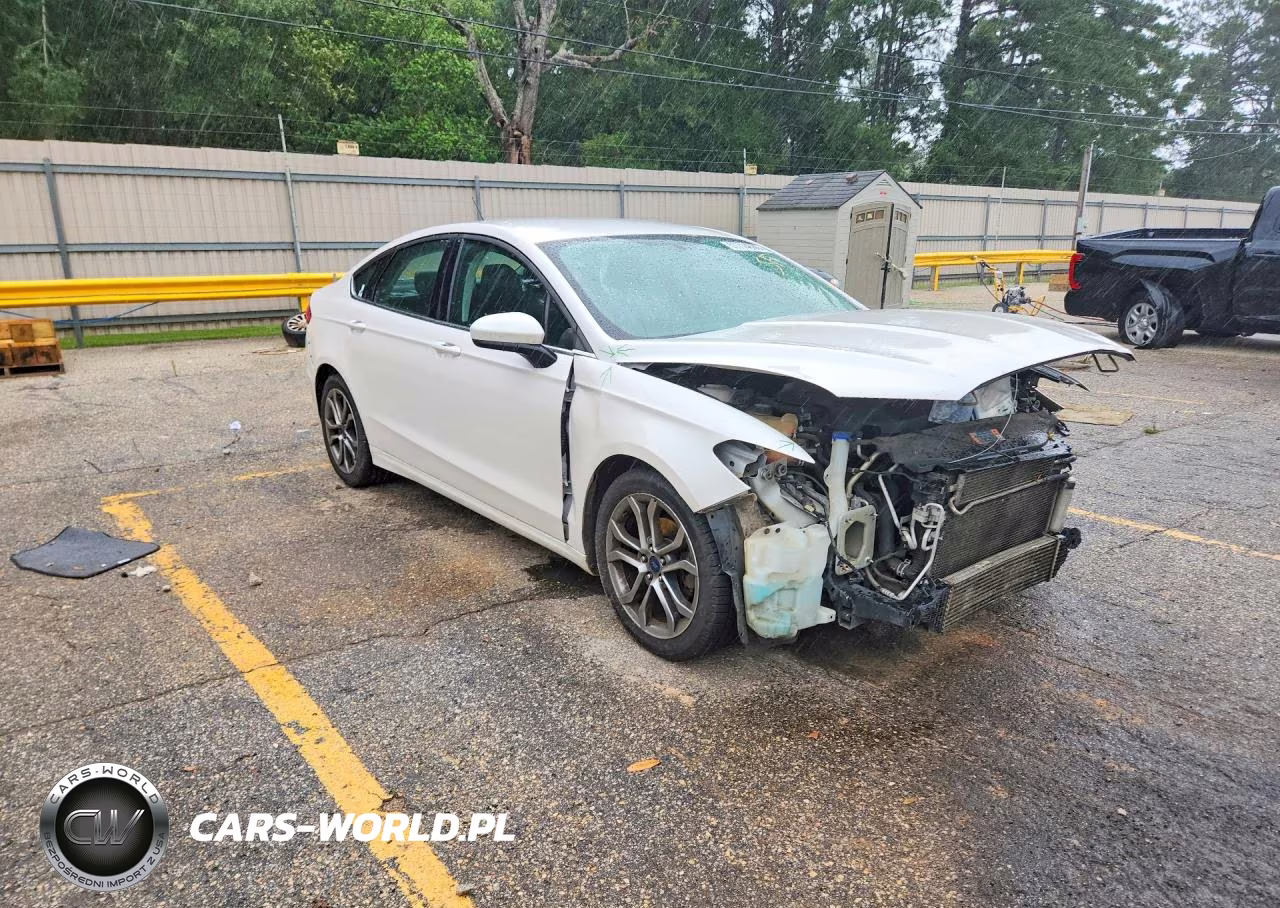 2017 Ford Fusion Se VIN:3FA6P0H92HR270695 - 4