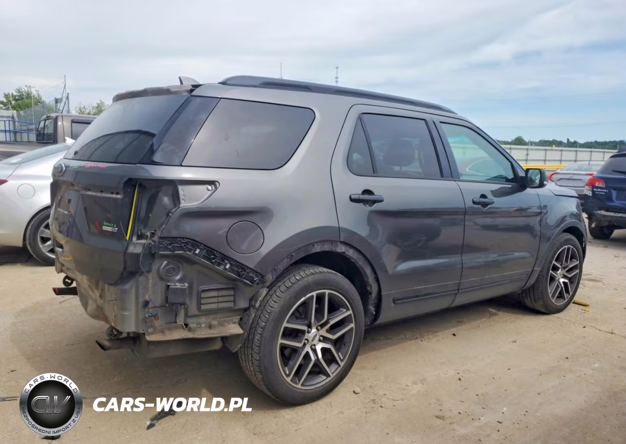 2016 Ford Explorer Sport VIN:1FM5K8GTXGGD11558 - 3