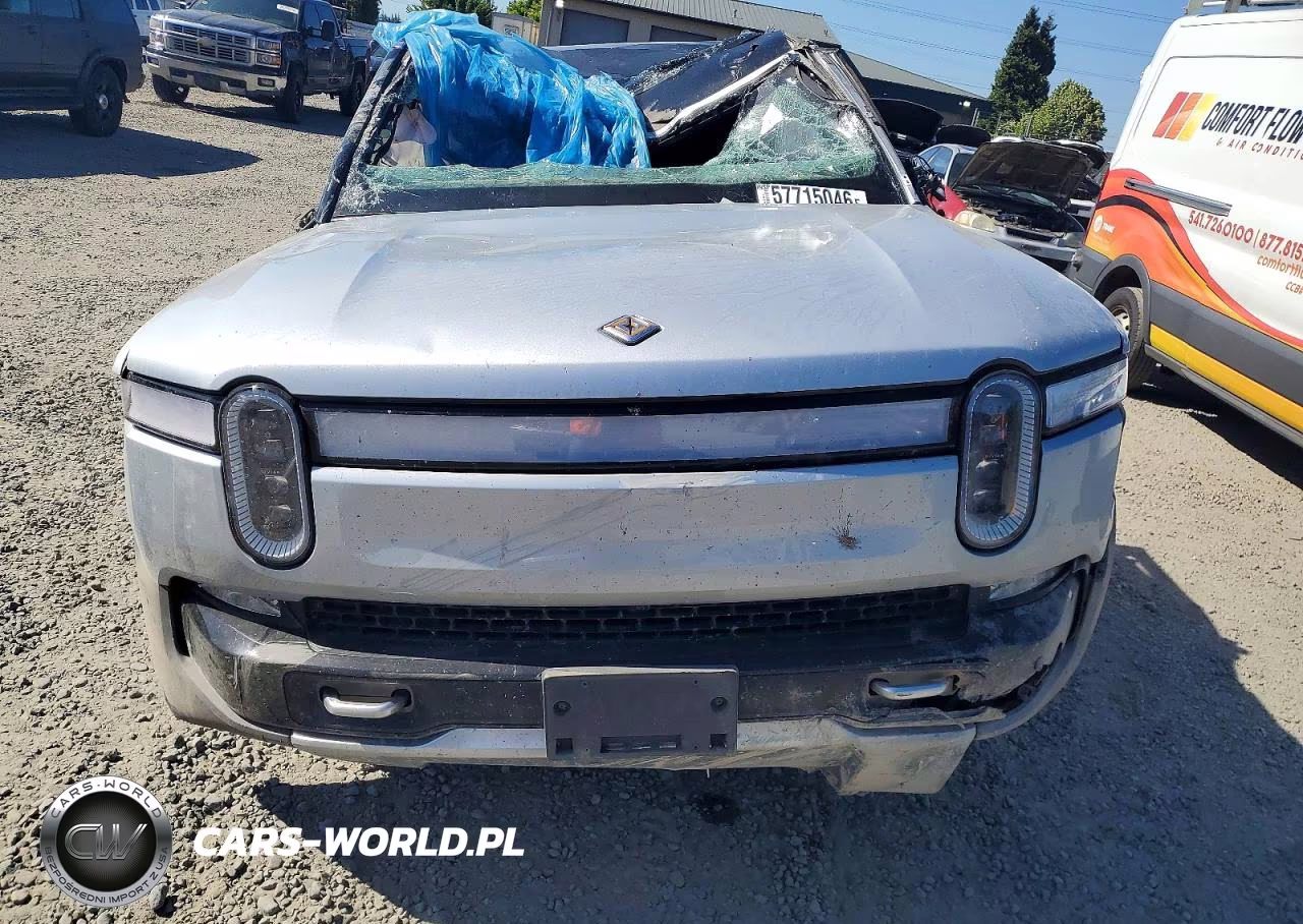 2023 Rivian R1S Adventure VIN:7PDSGABA6PN013003 - 12