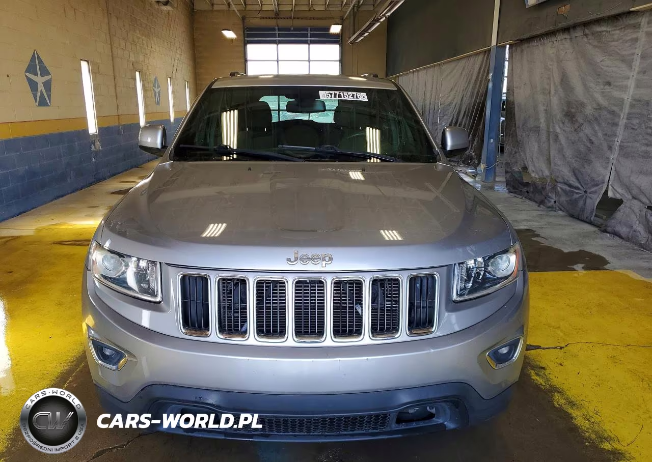 2015 Jeep Grand Cherokee Laredo VIN:1C4RJEAG7FC198693 - 5