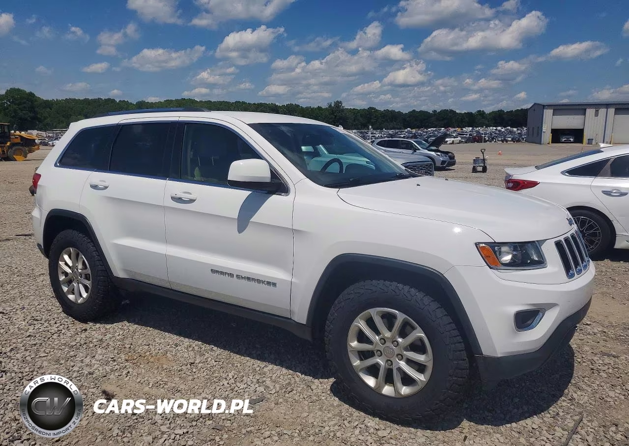 2016 Jeep Grand Cherokee Laredo VIN:1C4RJFAG1GC493604 - 4