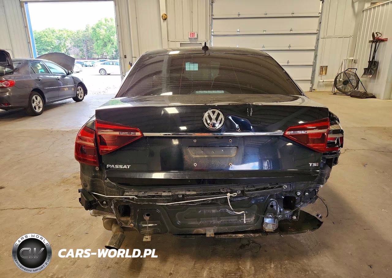 2017 Volkswagen Passat R-Line VIN:1VWDT7A35HC066030 - 6