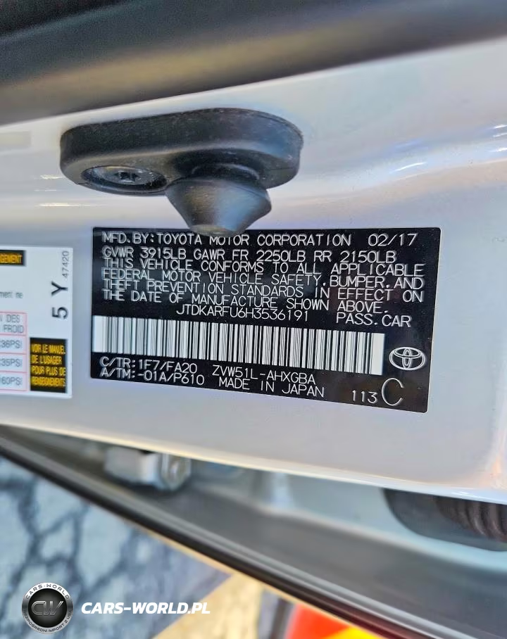 2017 Toyota Prius Three VIN:JTDKARFU6H3536191 - 13