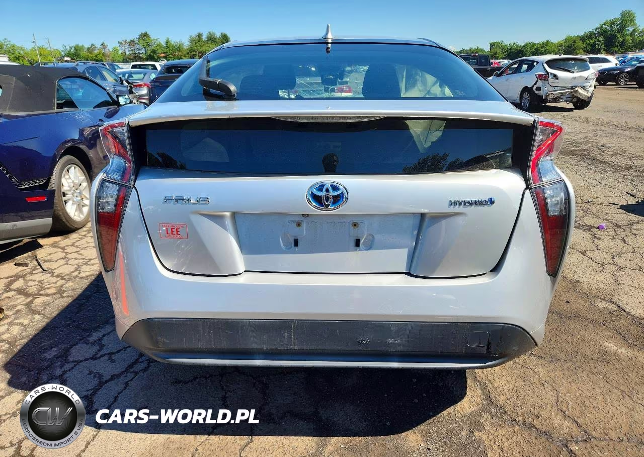 2017 Toyota Prius Three VIN:JTDKARFU6H3536191 - 6