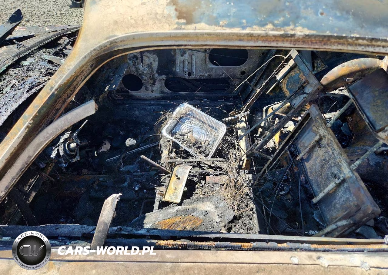 1972 Porsche 911 VIN:9112102693 - 7
