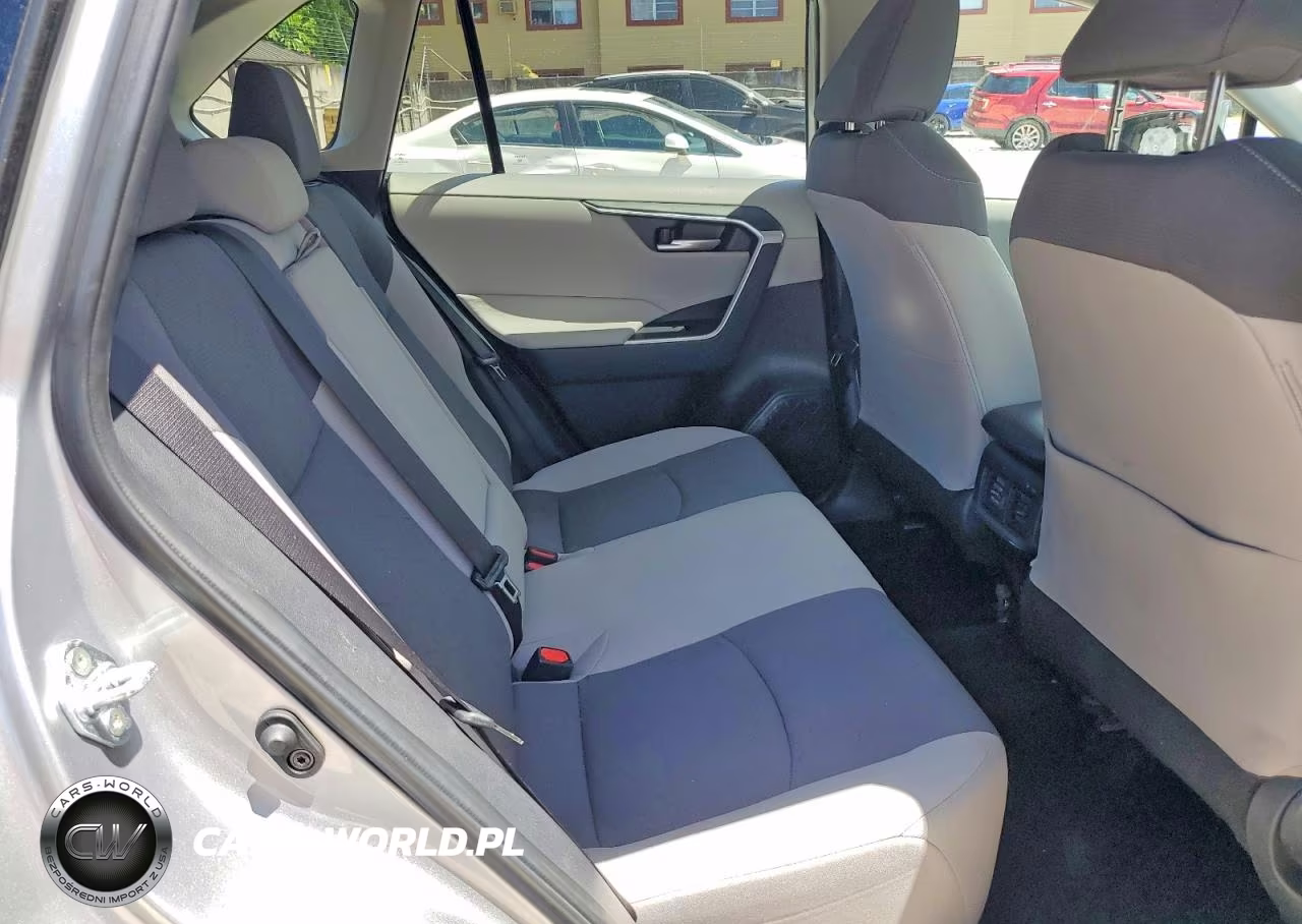 2025 Toyota Rav4 Xle VIN:2T3W1RFV3SC311761 - 10