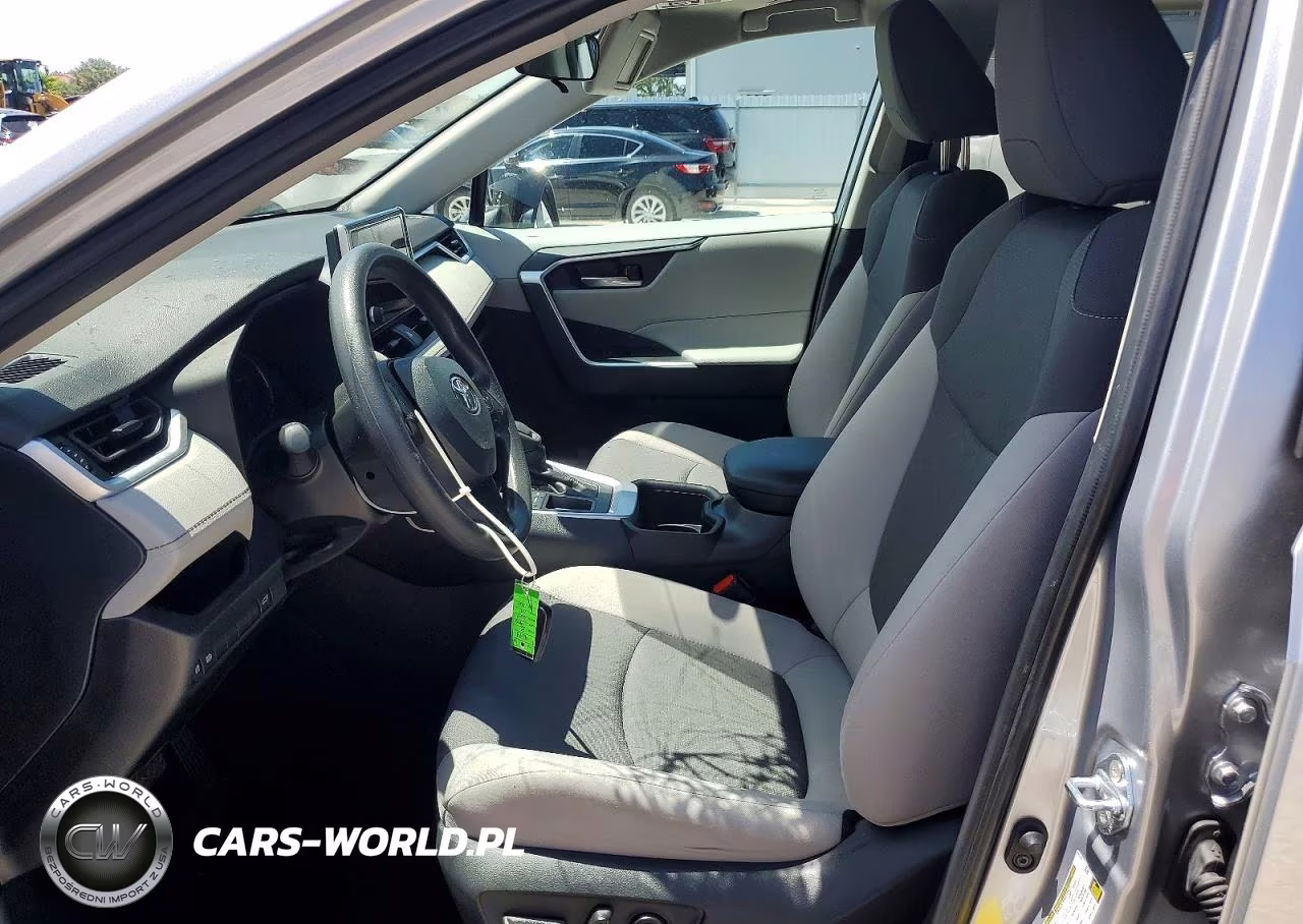 2025 Toyota Rav4 Xle VIN:2T3W1RFV3SC311761 - 7