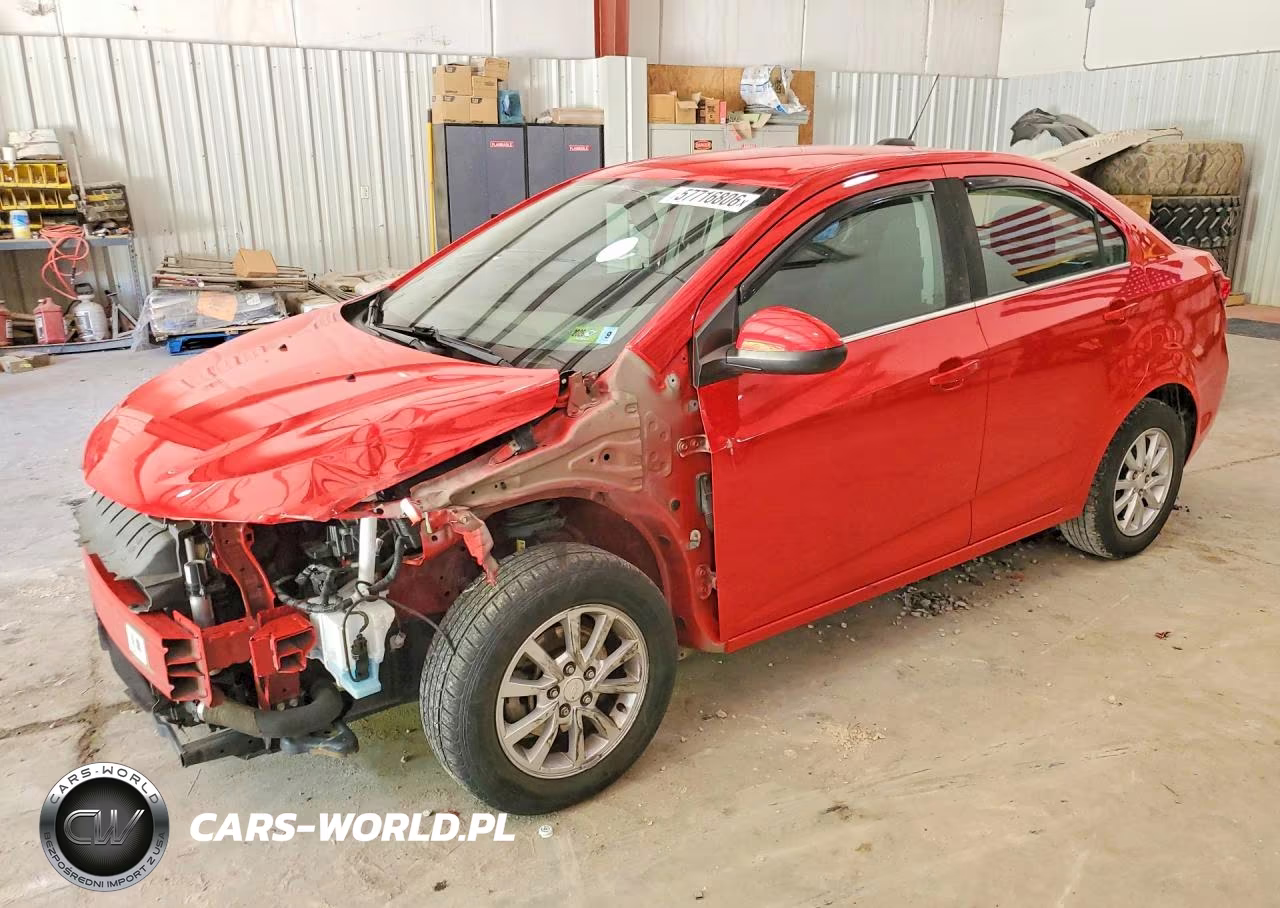 2020 Chevrolet Sonic Lt – zdjęcie 1 z 13
