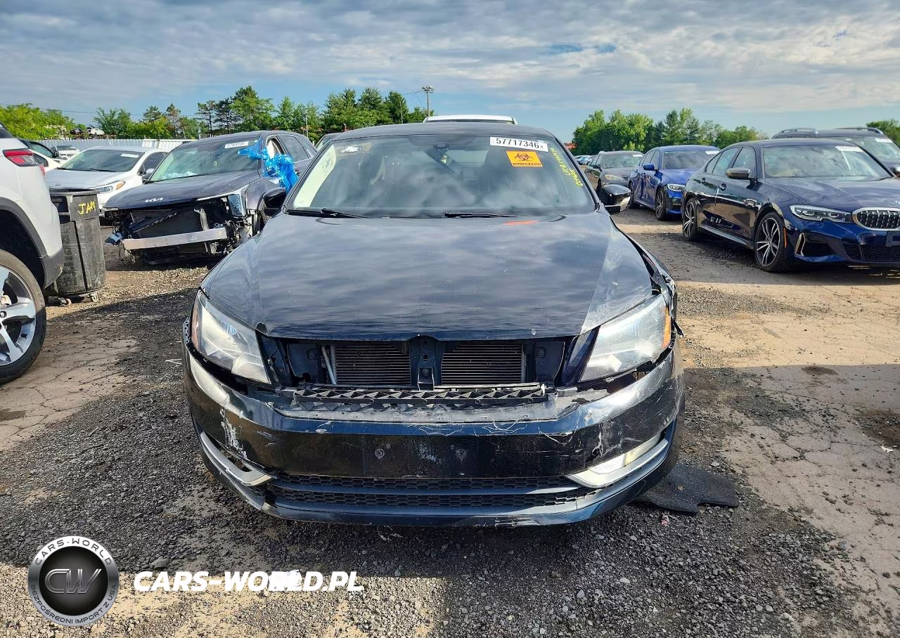 2015 Volkswagen Passat S VIN:1VWAT7A38FC116581 - 5
