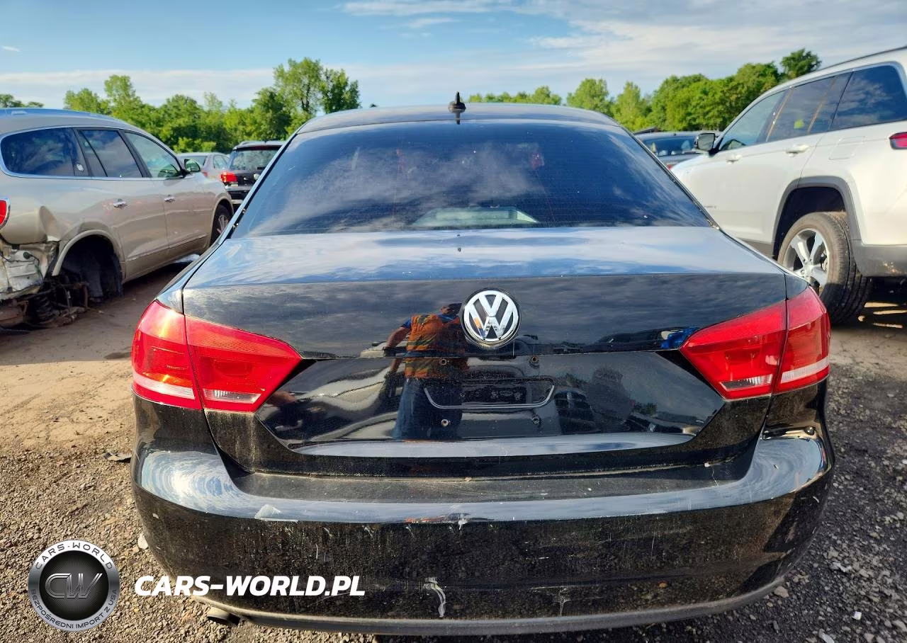 2015 Volkswagen Passat S VIN:1VWAT7A38FC116581 - 6