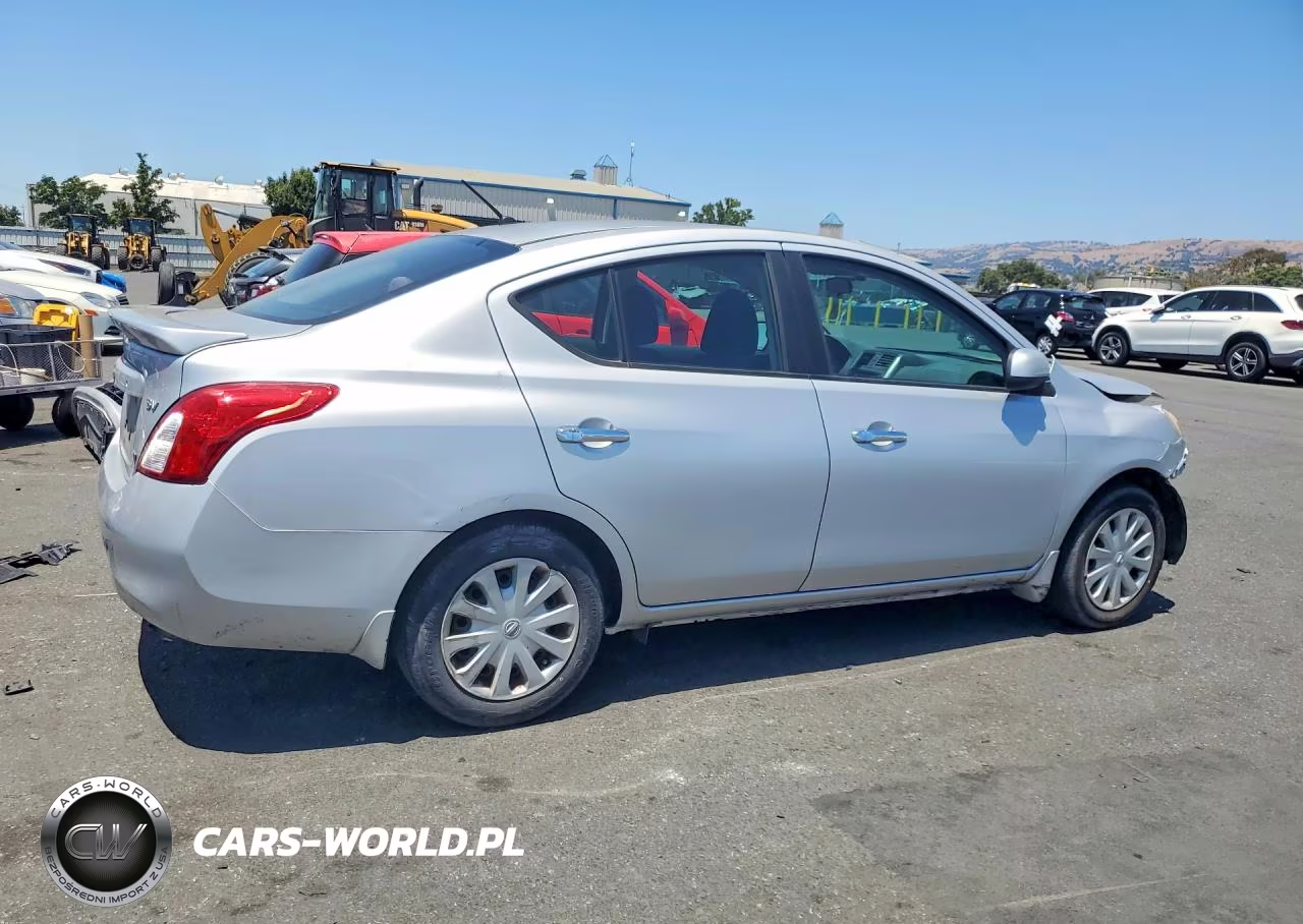 2013 Nissan Versa 1.6 S VIN:3N1CN7AP2DL861744 - 3