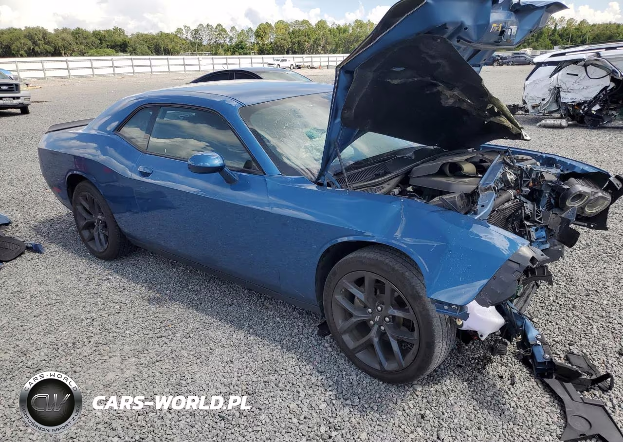 2022 Dodge Challenger Sxt VIN:2C3CDZAG7NH257360 - 4