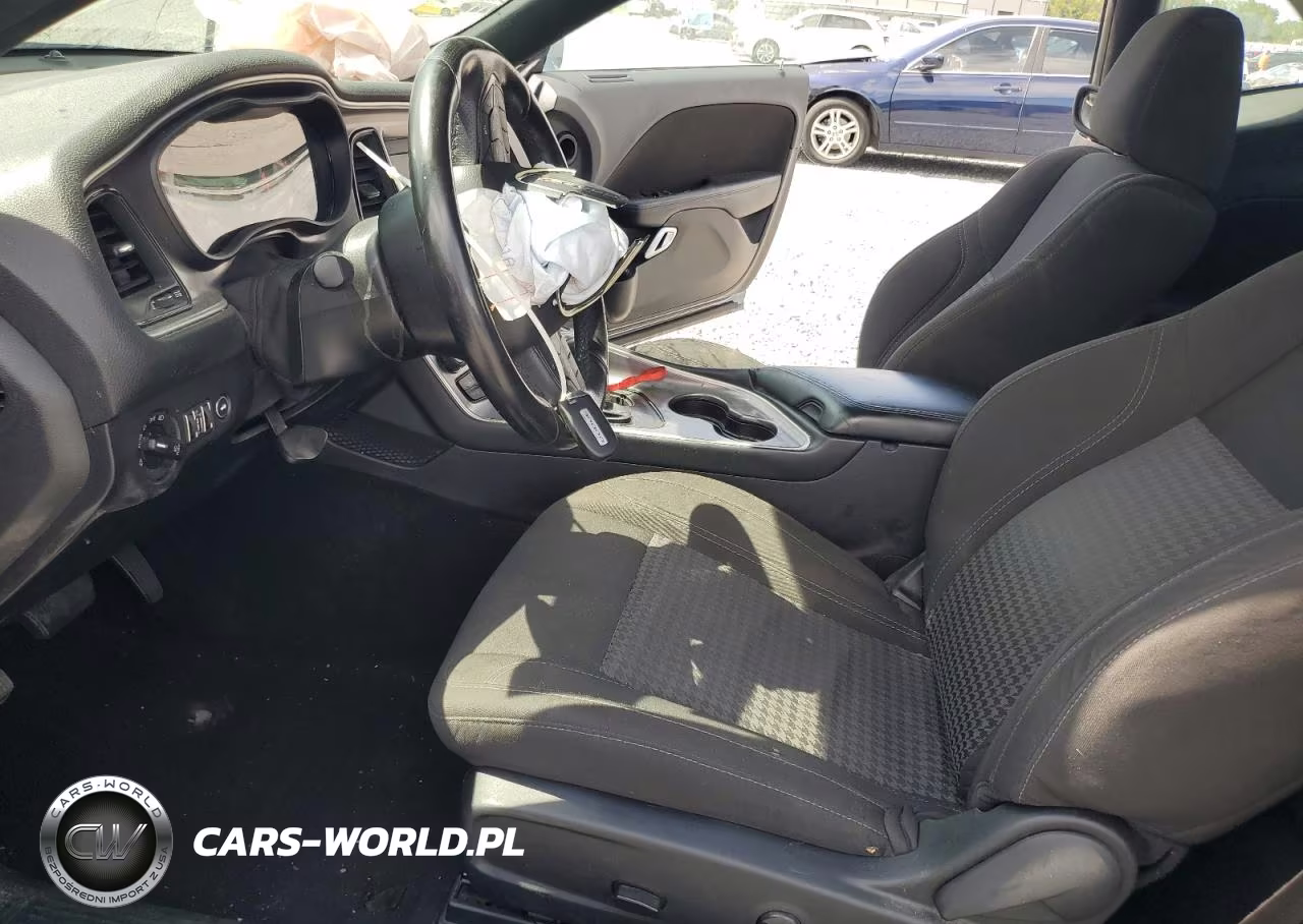 2022 Dodge Challenger Sxt VIN:2C3CDZAG7NH257360 - 7