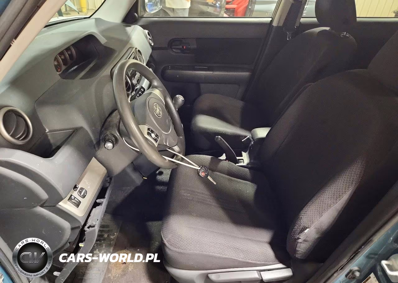 2008 Toyota Scion Xb VIN:JTLKE50E581044850 - 7