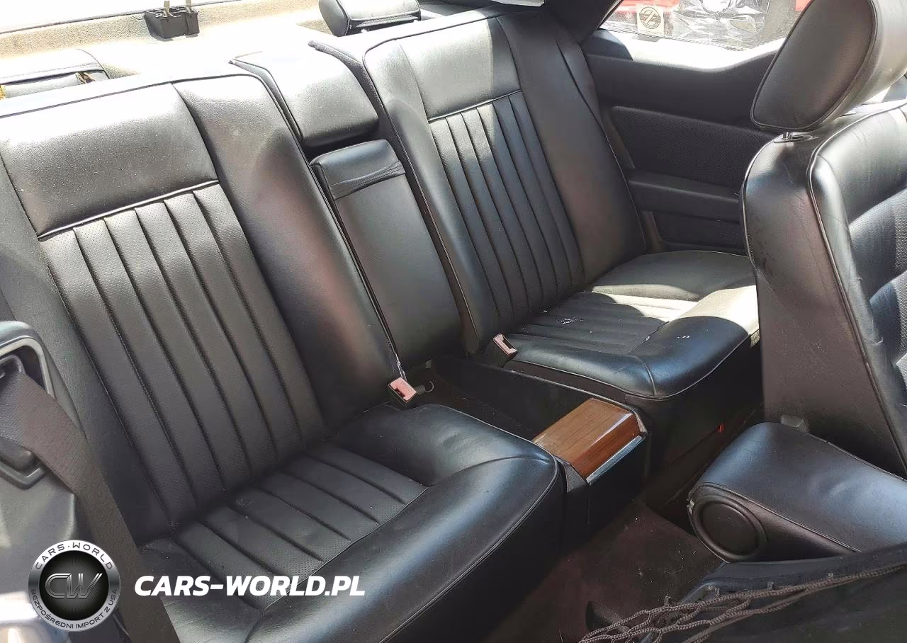 1989 Mercedes-Benz 300 Ce VIN:WDBEA50D4KA884264 - 10