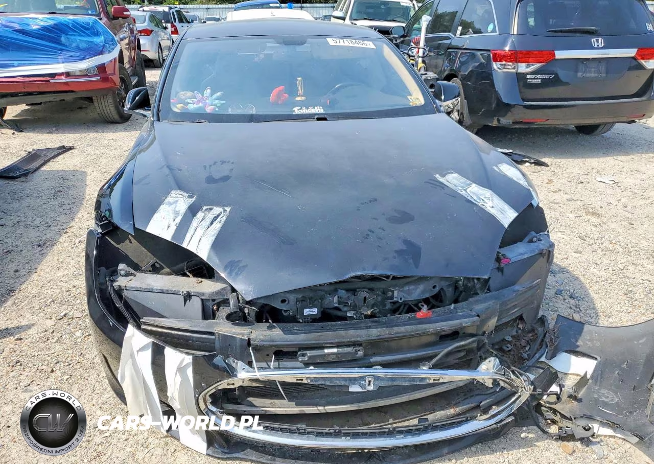 2013 Tesla Model S VIN:5YJSA1CP5DFP08823 - 5
