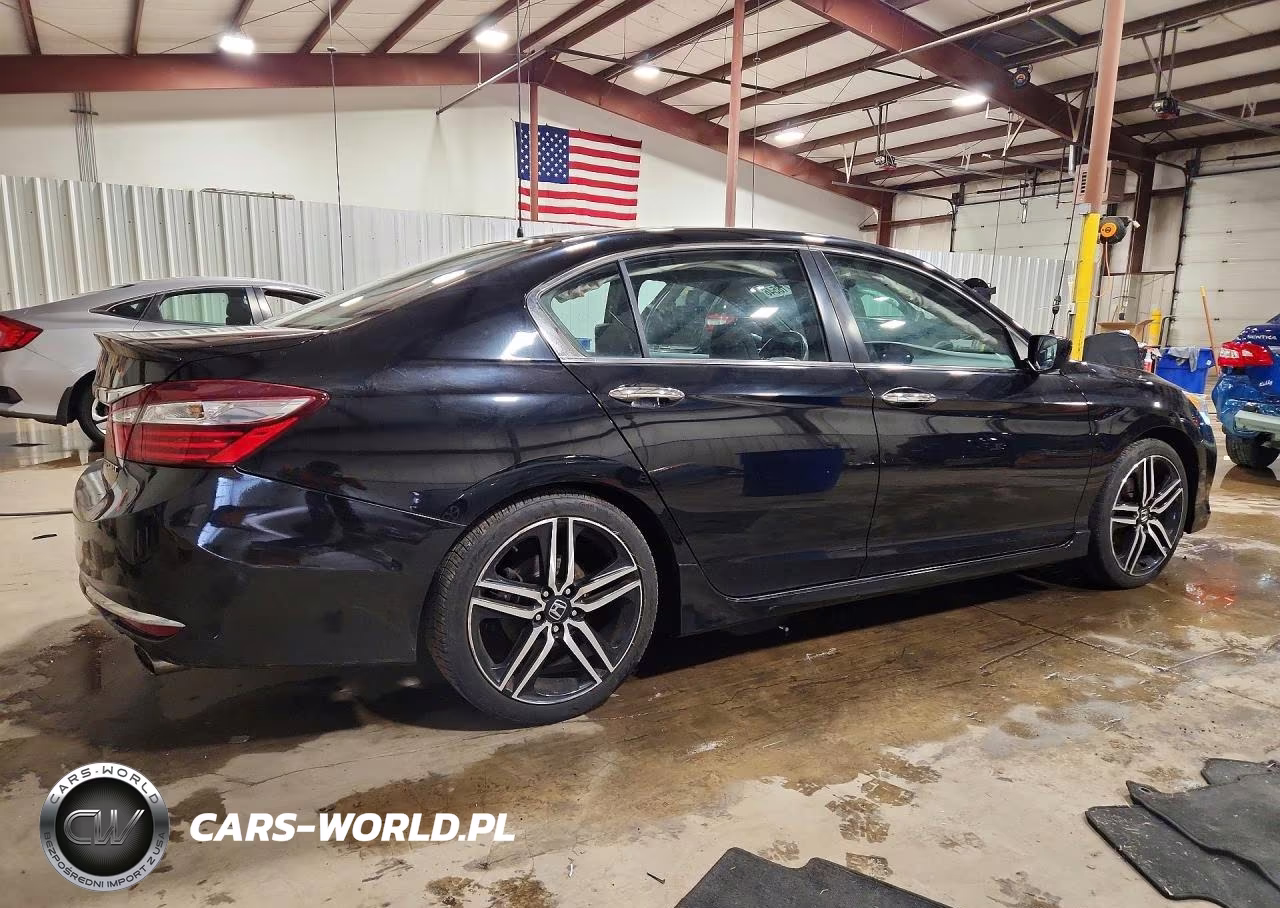 2017 Honda Accord Sport VIN:1HGCR2E54HA286526 - 3
