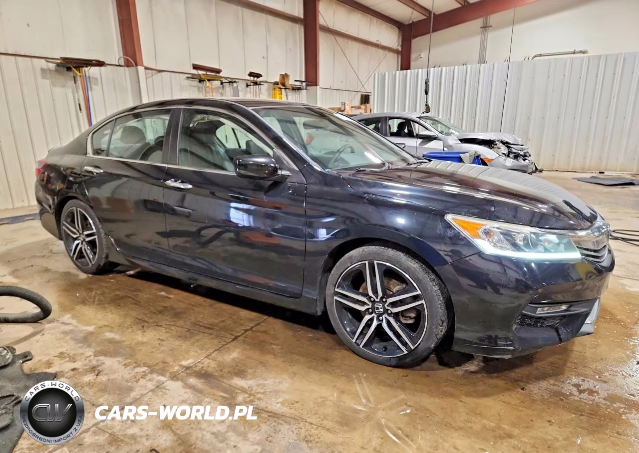 2017 Honda Accord Sport VIN:1HGCR2E54HA286526 - 4