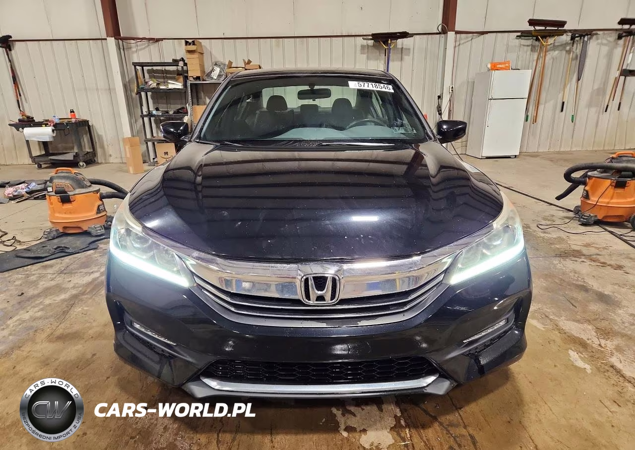 2017 Honda Accord Sport VIN:1HGCR2E54HA286526 - 5
