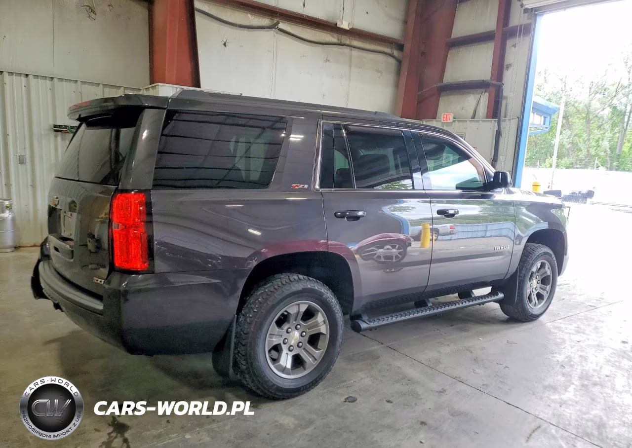 2017 Chevrolet Tahoe K1500 Lt VIN:1GNSKBKC4HR110974 - 3