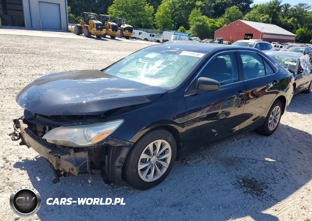 2015 Toyota Camry Le