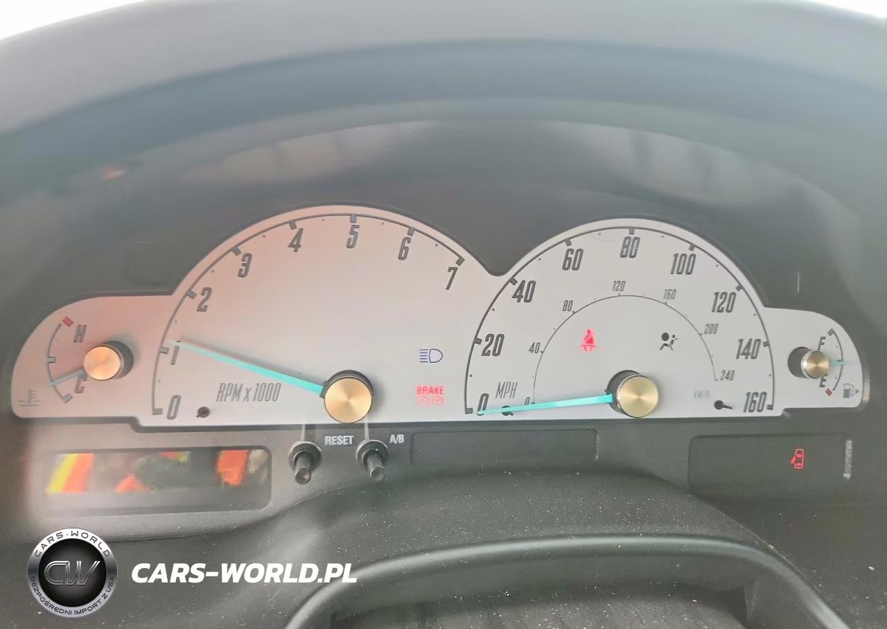 2002 Ford Thunderbird VIN:1FAHP60A62Y107817 - 9