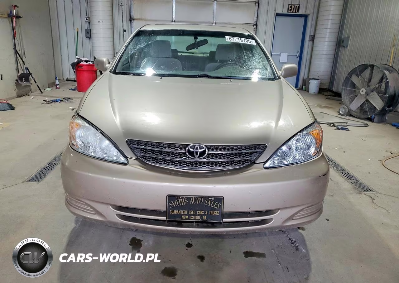 2002 Toyota Camry Le VIN:4T1BE32K32U594441 - 5