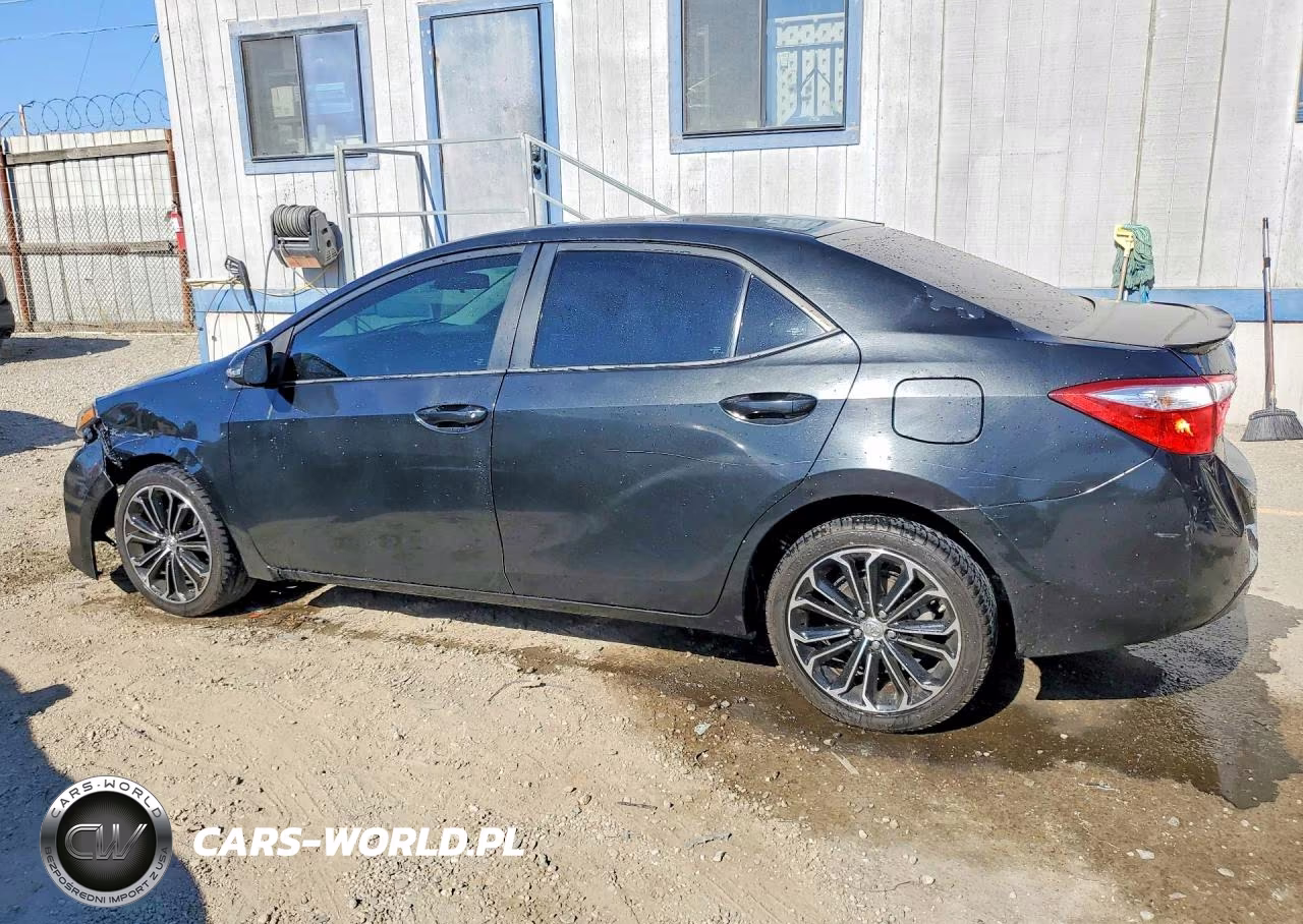 2015 Toyota Corolla S Plus VIN:5YFBURHE2FP299023 - 2