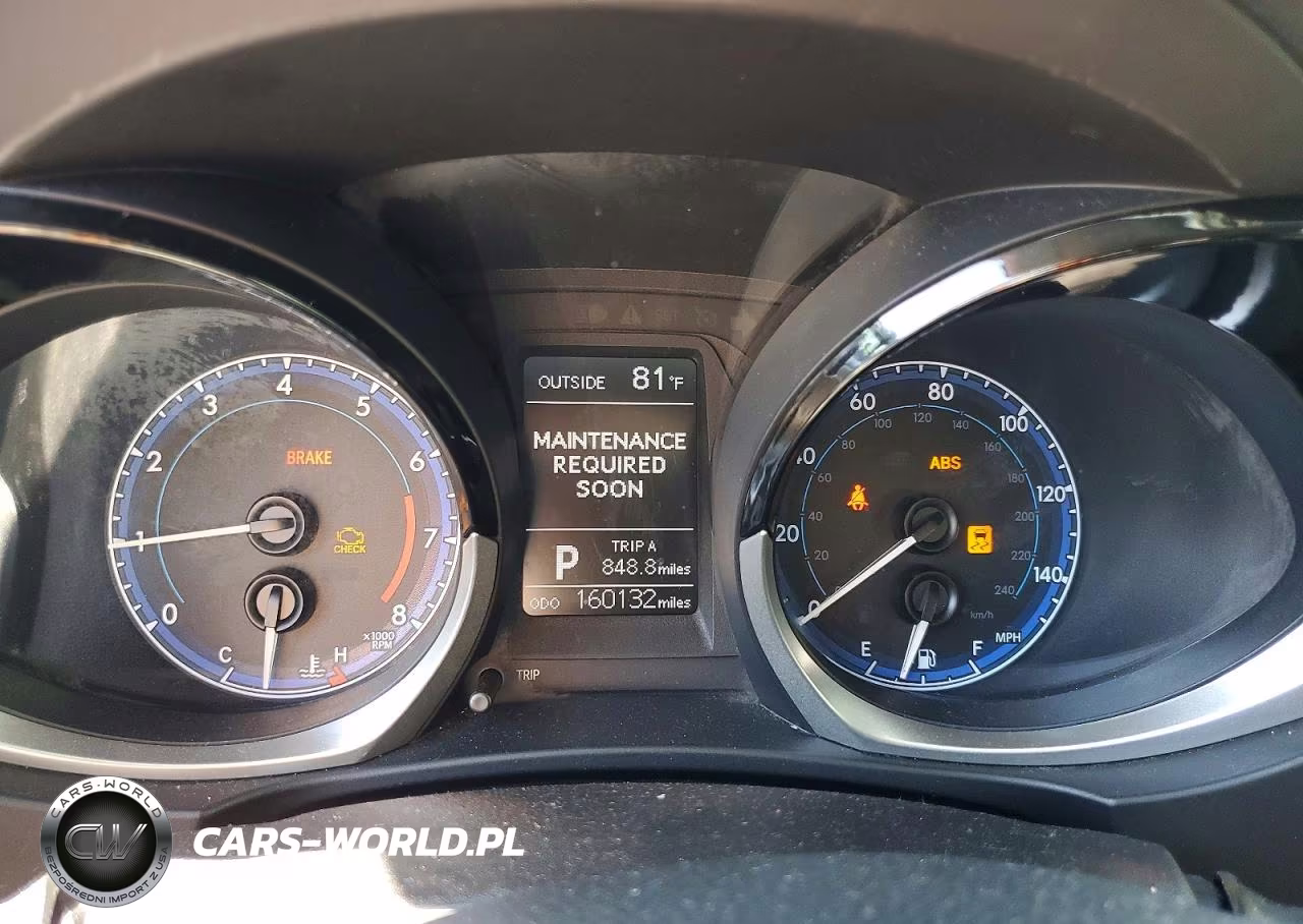 2015 Toyota Corolla S Plus VIN:5YFBURHE2FP299023 - 9
