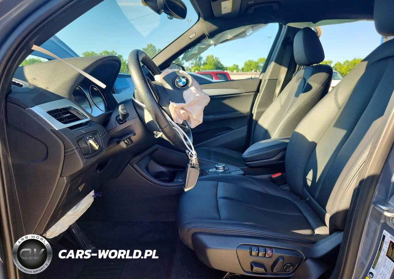 2021 BMW X1 xDrive28I VIN:WBXJG9C07M3M76687 - 7