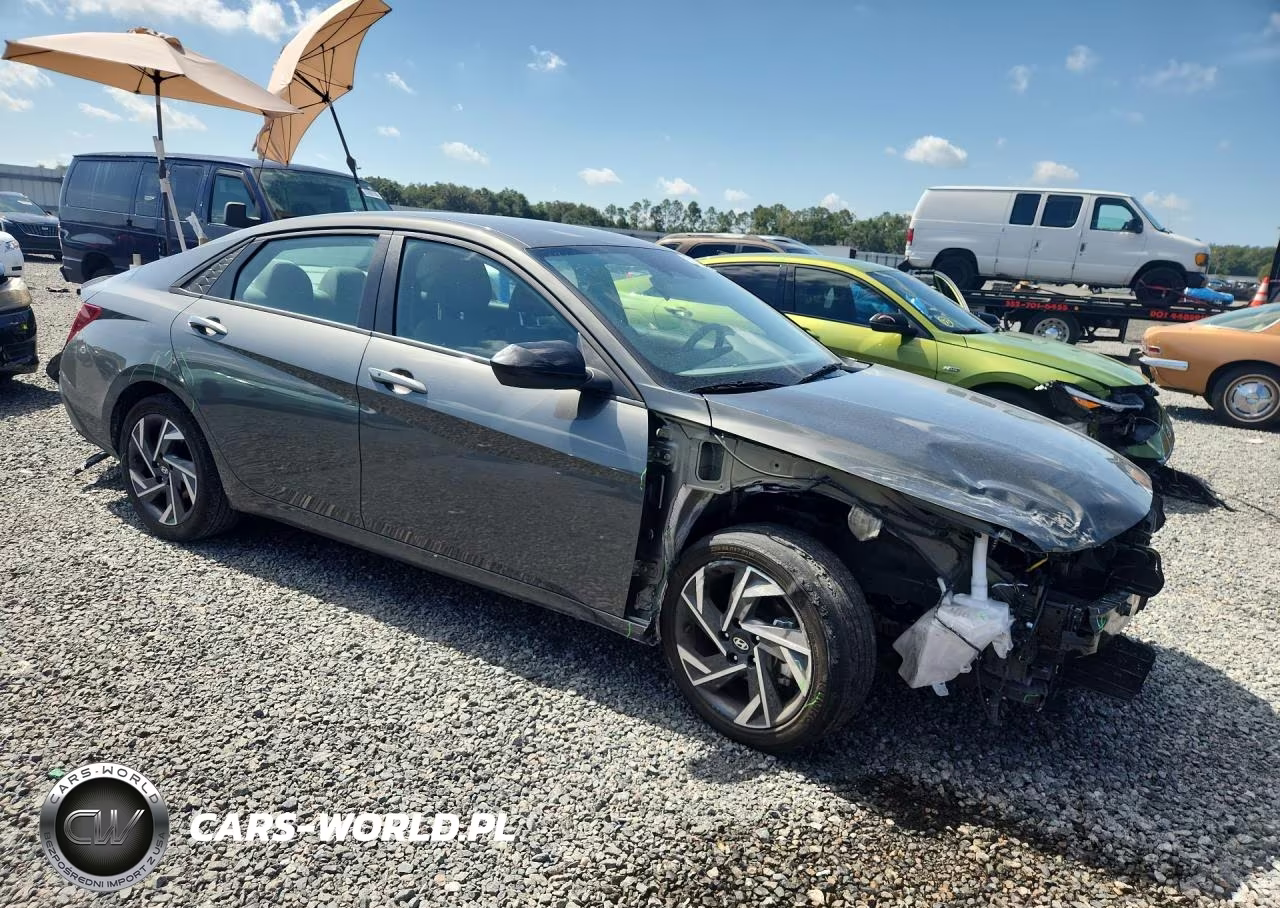 2025 Hyundai Elantra Sel Sport VIN:KMHLM4DG7SU017675 - 4