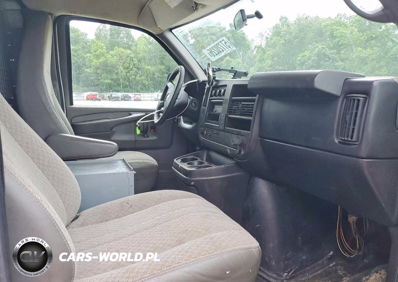2011 Chevrolet Express G1500 VIN:1GCSGAFX7B1183330 - 11